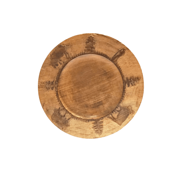 Sous assiette Sculptée 34 cm – Poya Objets à poser meublespin.fr - vente de mobilier et de décoration de style montagne ou chalet- vente de meubles en pin et canapés convertibles - https://meublespin.fr